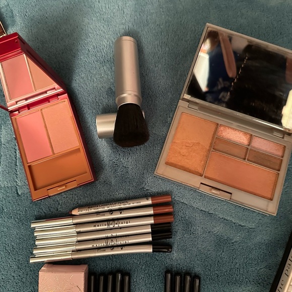 Sold - Picture 7 of 16